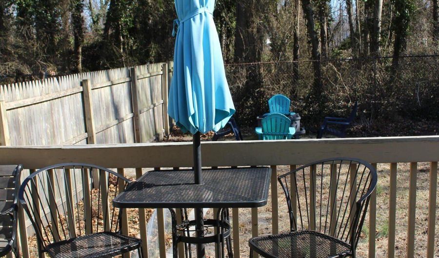 250 Forest Ave, Middletown, NJ 07748 - 2 Beds, 1 Bath