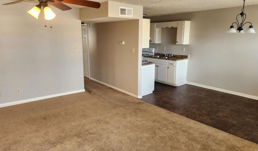15617 I-30, Benton, AR 72018 - 2 Beds, 1 Bath