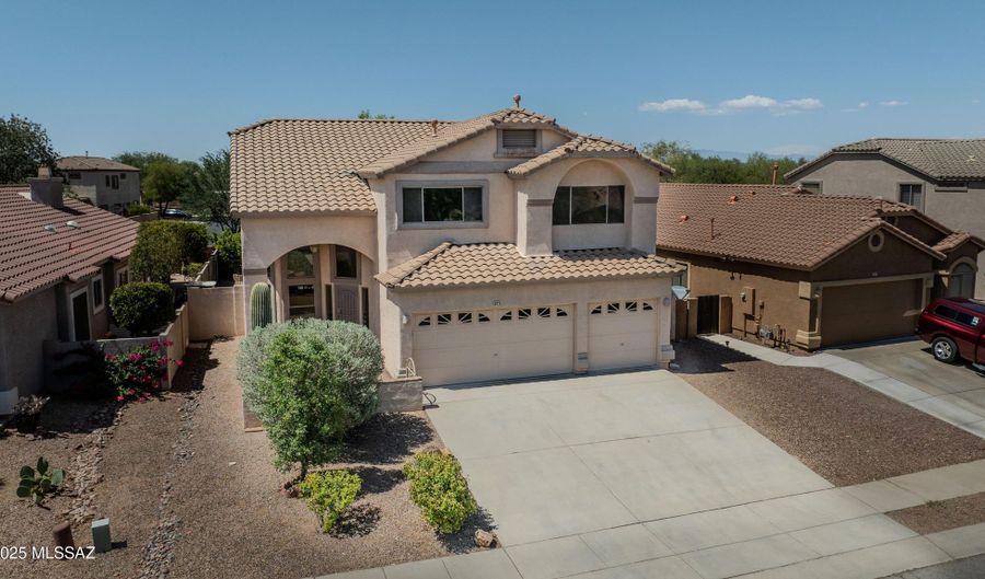 273 E Via Teresita, Sahuarita, AZ 85629 - 4 Beds, 3 Bath