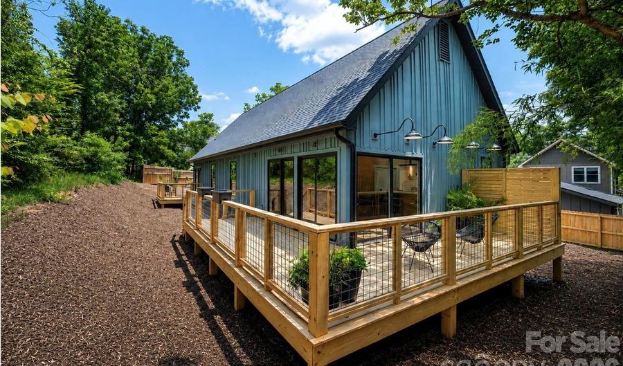 42 Busbee View Rd, Asheville, NC 28803 - 3 Beds, 2 Bath