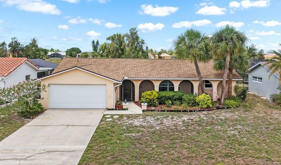 736 FLAMINGO Dr, Apollo Beach, FL 33572 - 3 Beds, 2 Bath