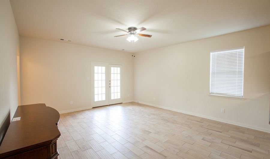 128 Tennyson St, Anna, TX 75409 - 3 Beds, 2 Bath