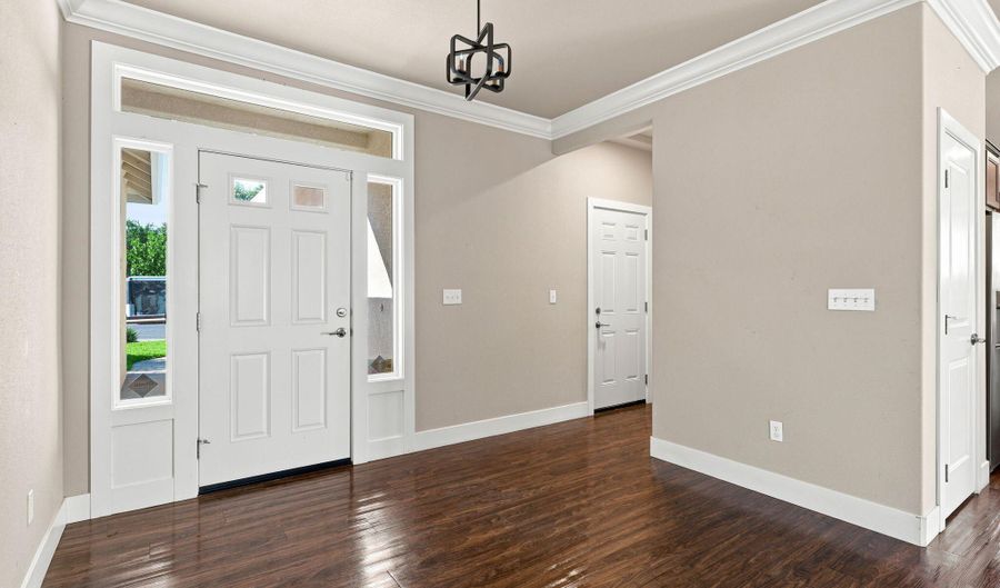 20276 Ballentine Dr, Anderson, CA 96007 - 3 Beds, 2 Bath