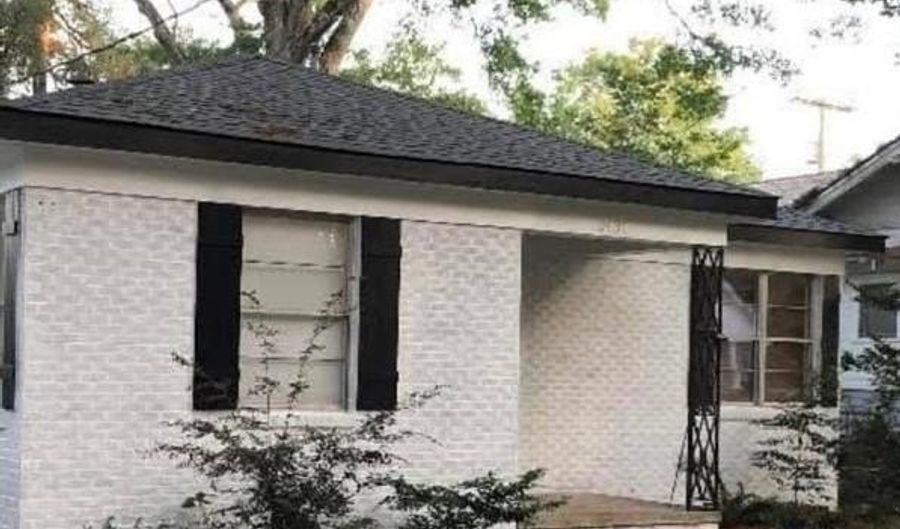 2431 JACKSON St, Alexandria, LA 71301 - 3 Beds, 1 Bath