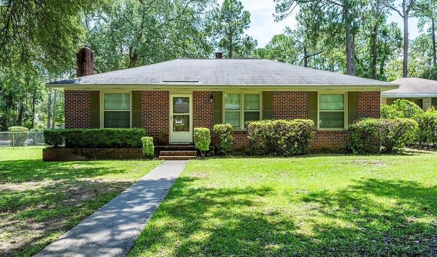1500 Fifth Ave, Albany, GA 31707 - 3 Beds, 2 Bath