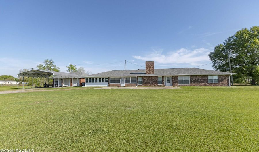 13132 Veterans Memorial Dr, Abbeville, LA 70510 - 4 Beds, 2 Bath