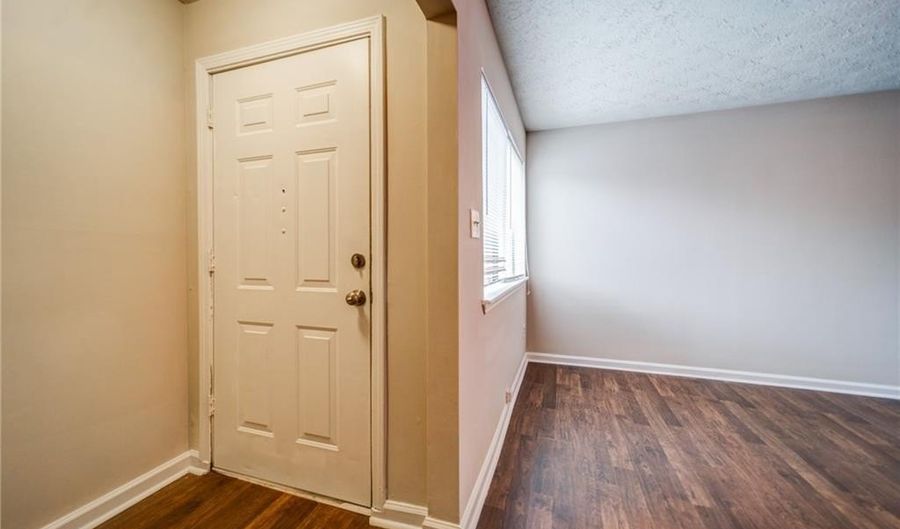 37 Country Place Ct, Alpharetta, GA 30005 - 2 Beds, 1 Bath