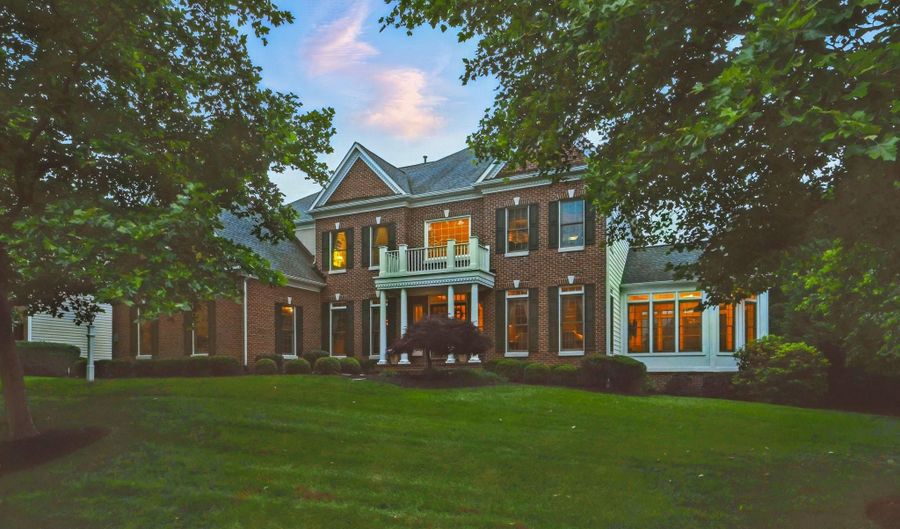 40755 LENAH RUN Cir, Aldie, VA 20105 - 7 Beds, 5 Bath