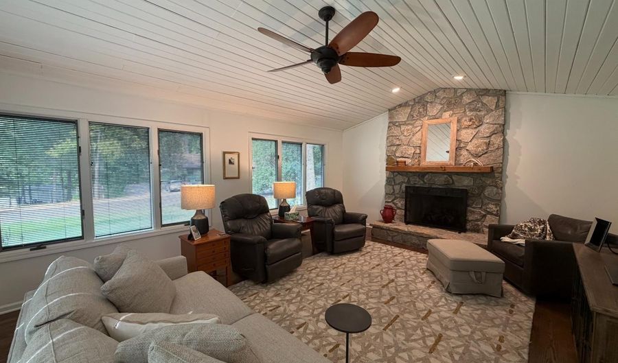 86 EGS Blvd, Batesville, IN 47006 - 3 Beds, 3 Bath