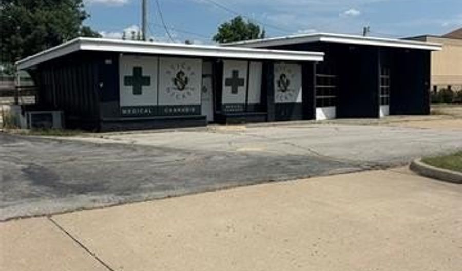 226 SE Washington Blvd, Bartlesville, OK 74006 - 0 Beds, 0 Bath