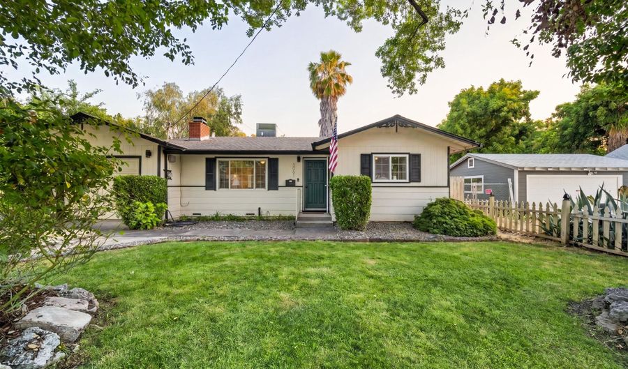 3061 Marmac Rd, Anderson, CA 96007 - 3 Beds, 2 Bath