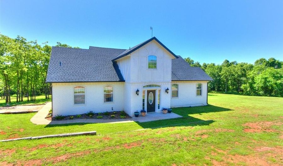 12800 Oakridge Rd, Arcadia, OK 73007 - 6 Beds, 3 Bath