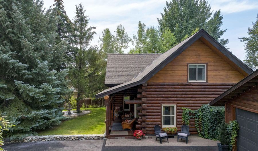 109 N 8th St, Bellevue, ID 83313 - 4 Beds, 2 Bath