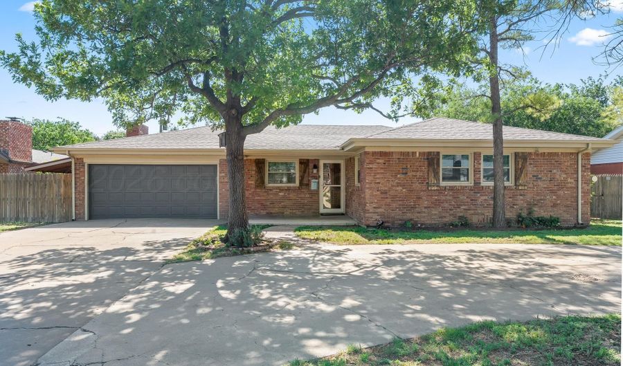 2307 ATKINSEN St, Amarillo, TX 79106 - 4 Beds, 3 Bath