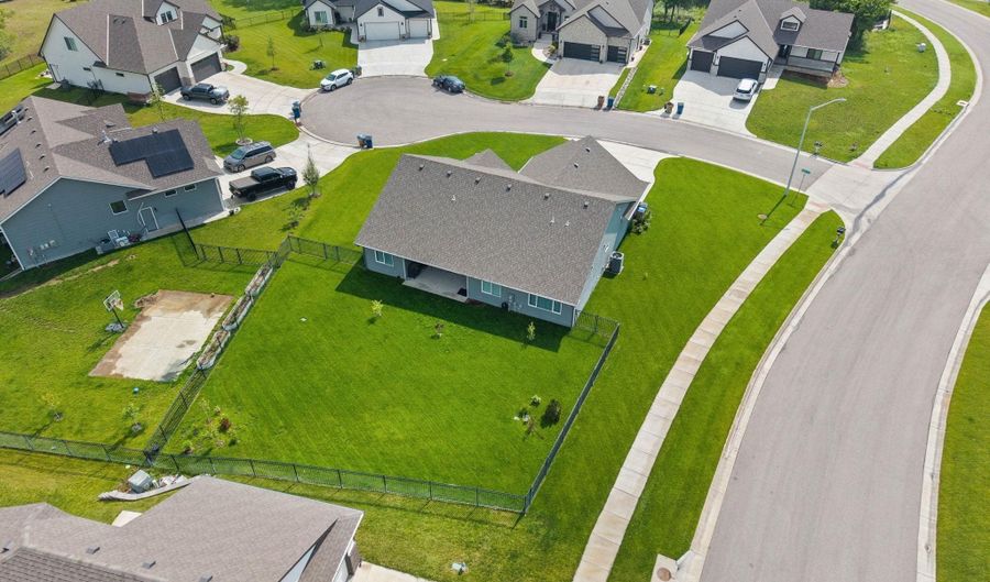 2245 S Nicole Cir, Andover, KS 67002 - 4 Beds, 3 Bath