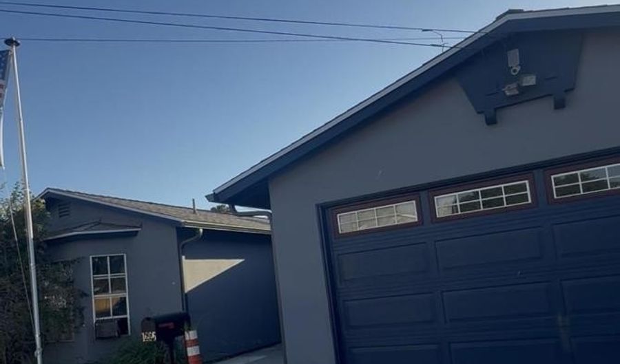 1666 Walbollen St, Spring Valley, CA 91977 - 4 Beds, 2 Bath