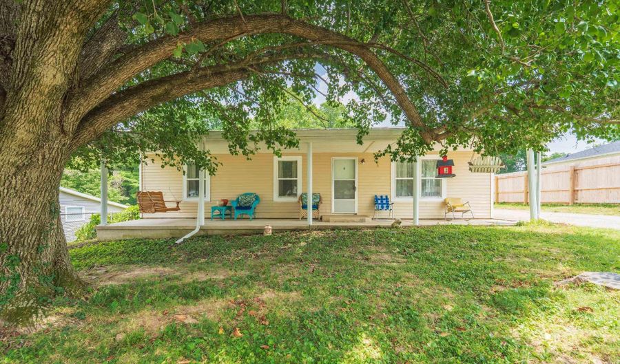 1330 Hillcrest Rd, Bedford, IN 47421 - 3 Beds, 1 Bath