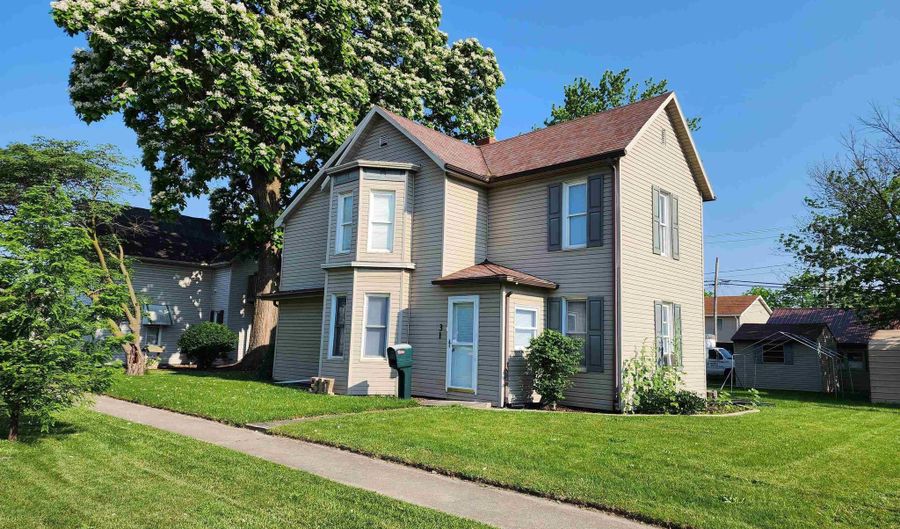 317 E Main St, Berne, IN 46711 - 4 Beds, 1 Bath