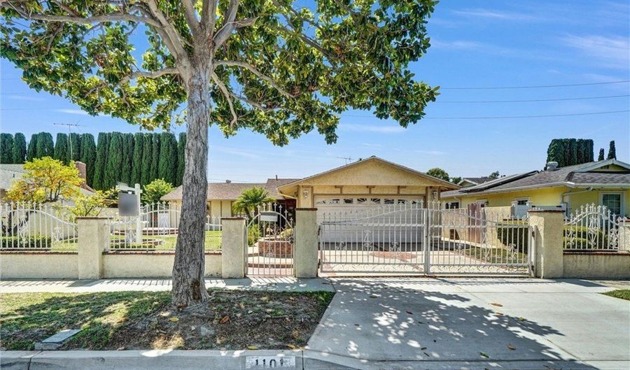 1101 S Clifpark Cir, Anaheim, CA 92805 - 4 Beds, 2 Bath
