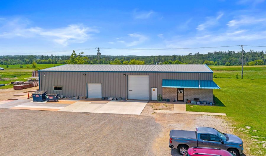 411 LORRY St, Amherst, WI 54406 - 0 Beds, 0 Bath