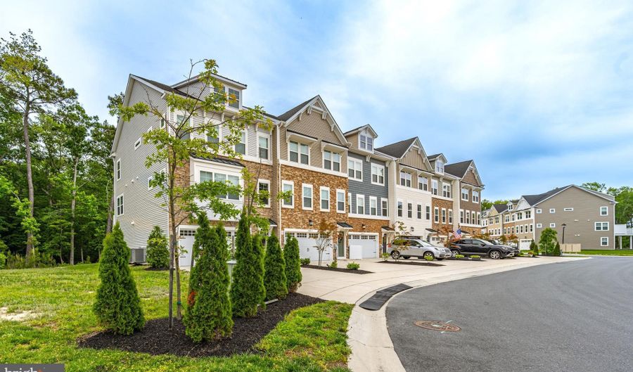 12428 SEA OAKS Ln 4, Berlin, MD 21811 - 5 Beds, 5 Bath