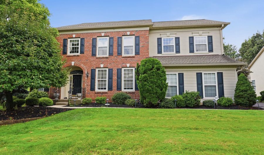 1034 GLENDEVON Dr, Ambler, PA 19002 - 4 Beds, 3 Bath