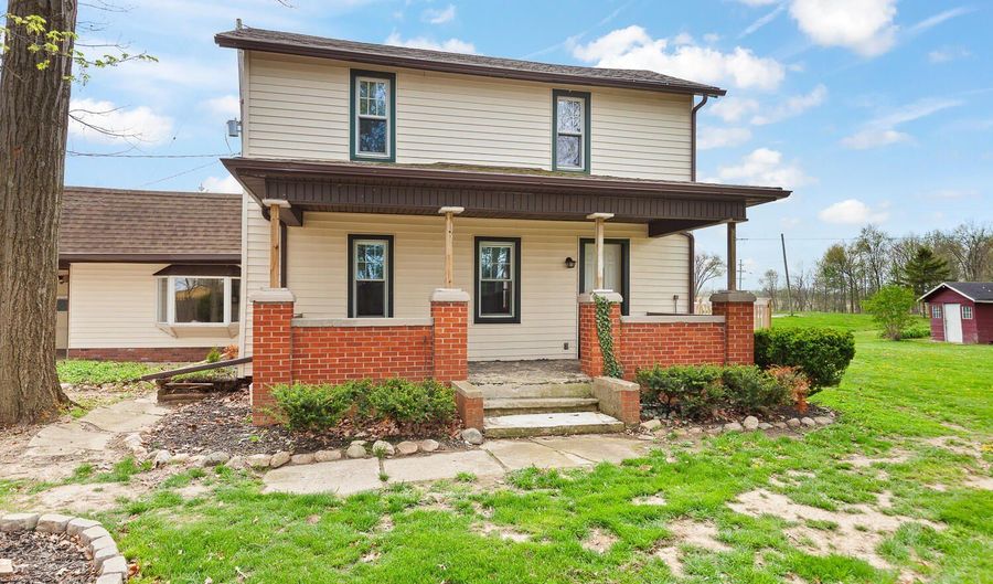 5910 Lyons Hwy, Adrian, MI 49221 - 4 Beds, 2 Bath