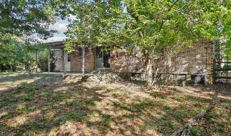 1400 Sigma Cir, Anderson Twp., OH 45255 - 3 Beds, 2 Bath