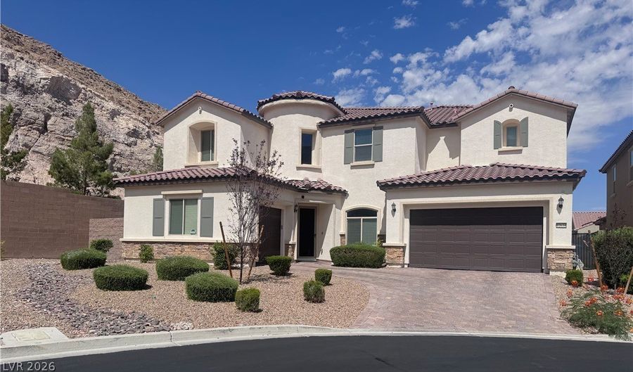 12634 Triangle Reef Ct, Las Vegas, NV 89141 - 5 Beds, 6 Bath