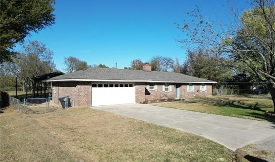 16924 County Road 1517, Ada, OK 74820 - 3 Beds, 2 Bath