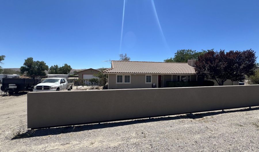 1055 Shadow Ln, Fernley, NV 89408 - 3 Beds, 2 Bath