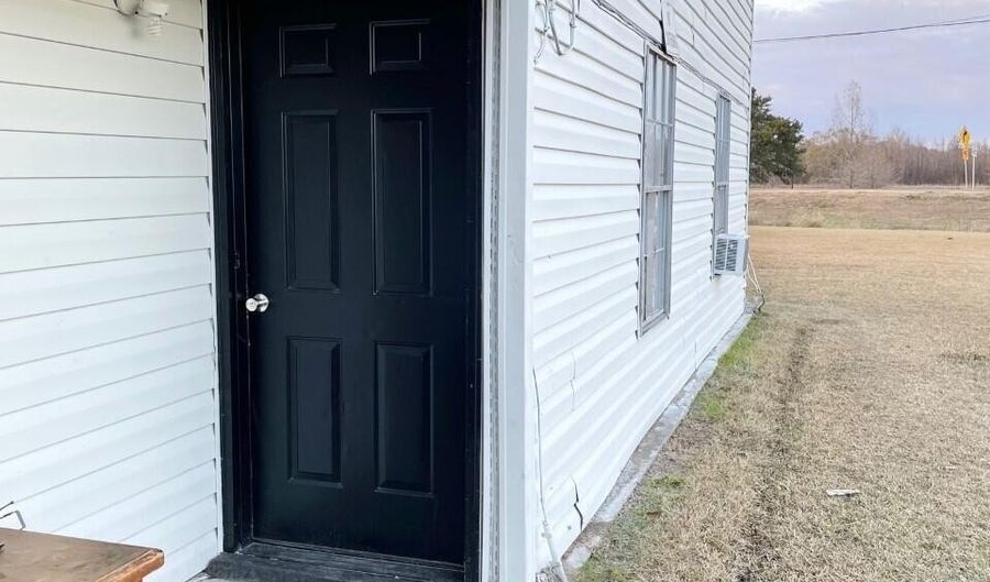 391 W Railroad 3, Arnaudville, LA 70512 - 2 Beds, 1 Bath