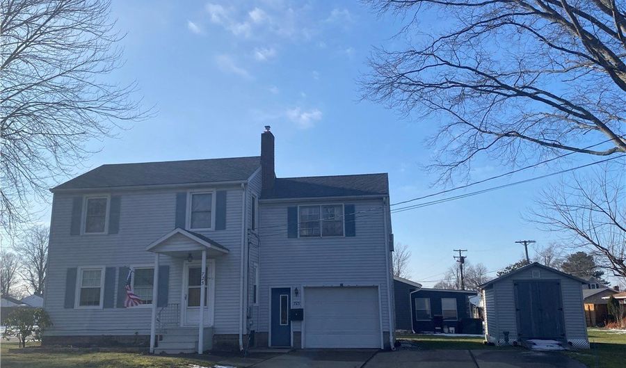 725 Union Ave, Ashtabula, OH 44004 - 3 Beds, 2 Bath