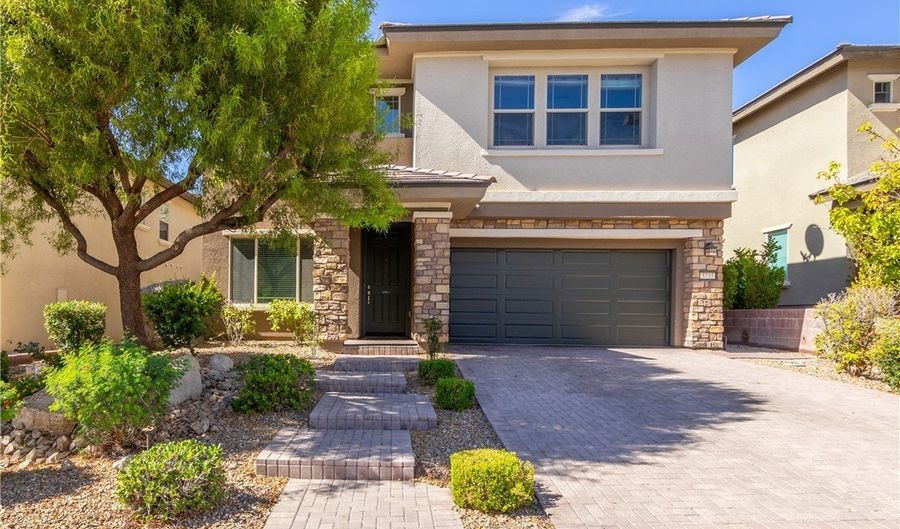 5735 Oak Bend Dr, Las Vegas, NV 89135 - 4 Beds, 3 Bath