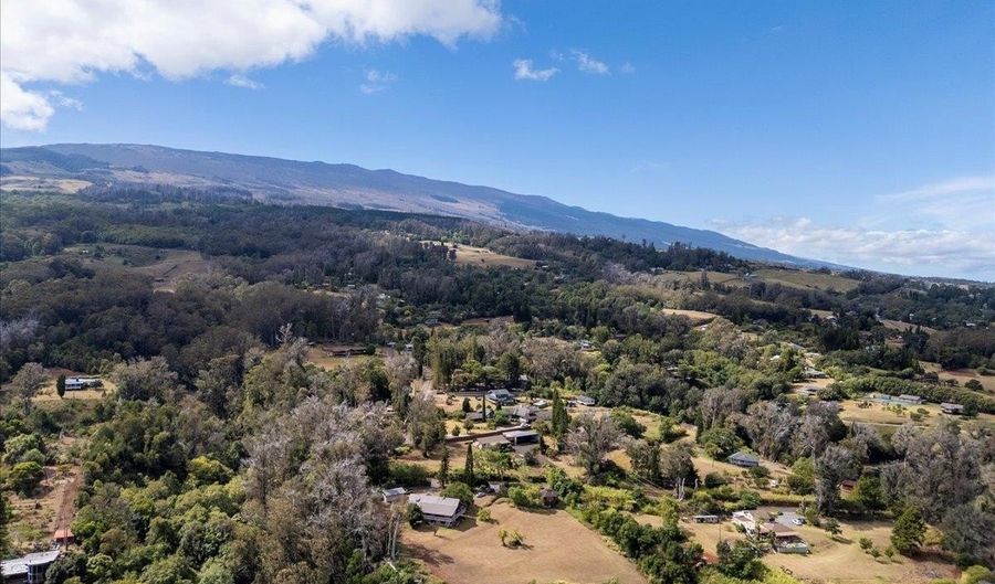 1365 Piiholo Rd, Makawao, HI 96768 - 3 Beds, 2 Bath