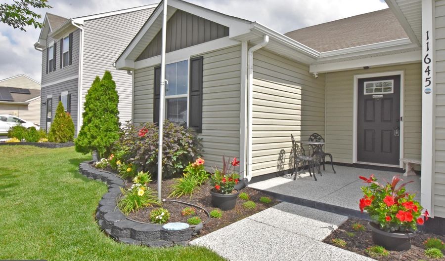 11645 BUCKINGHAM Dr, Delmar, DE 19940 - 3 Beds, 2 Bath