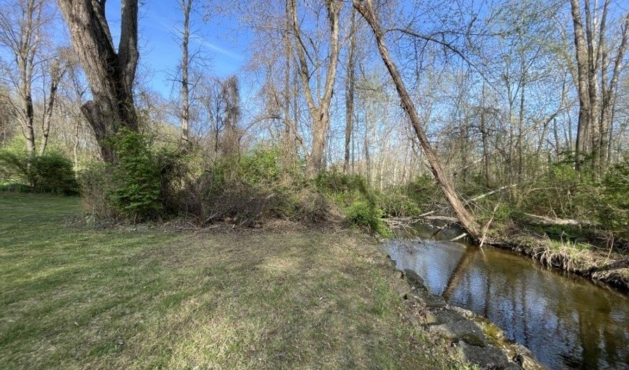 230 Main St, Andover, NJ 07821 - 3 Beds, 2 Bath