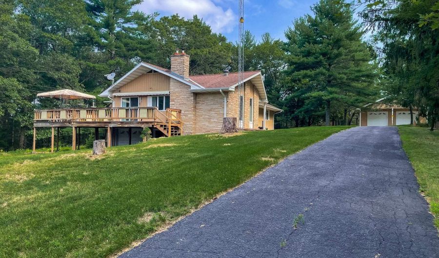 1930 Czech Ave, Arkdale, WI 54613 - 3 Beds, 3 Bath