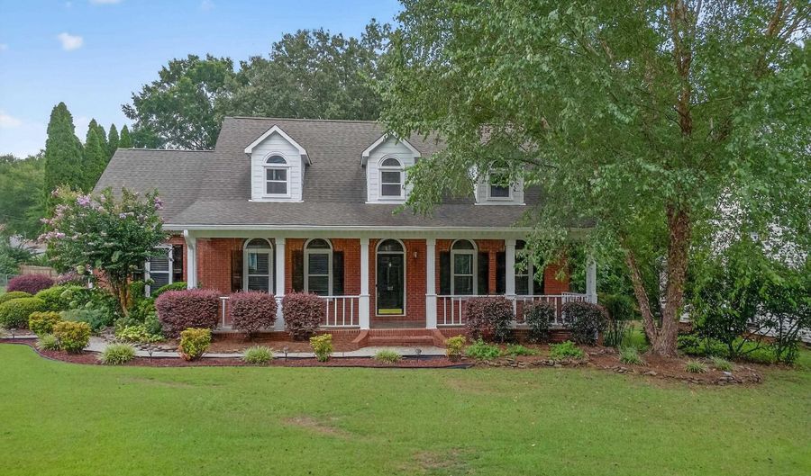 117 HUNTINGTON Trce, Anniston, AL 36207 - 3 Beds, 4 Bath