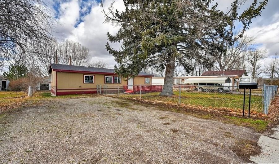 228 Mckinley Ave, American Falls, ID 83211 - 3 Beds, 2 Bath