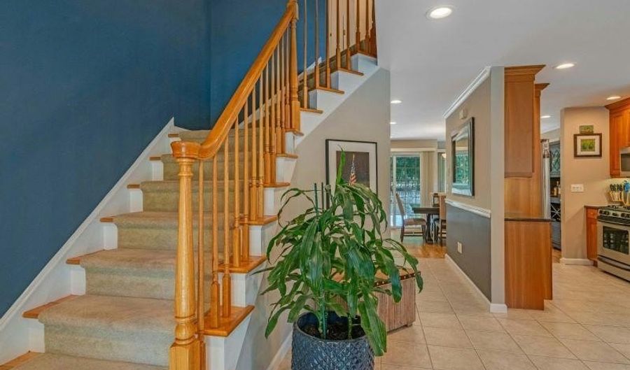 111 Trotters Ln, Allendale, NJ 07401 - 3 Beds, 4 Bath