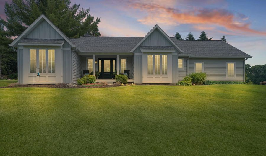 7922 Pine Edge Ct SE, Alto, MI 49302 - 3 Beds, 3 Bath
