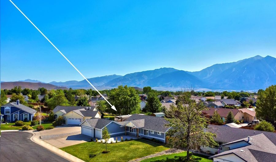 772 Mammoth Way, Gardnerville, NV 89460 - 4 Beds, 2 Bath