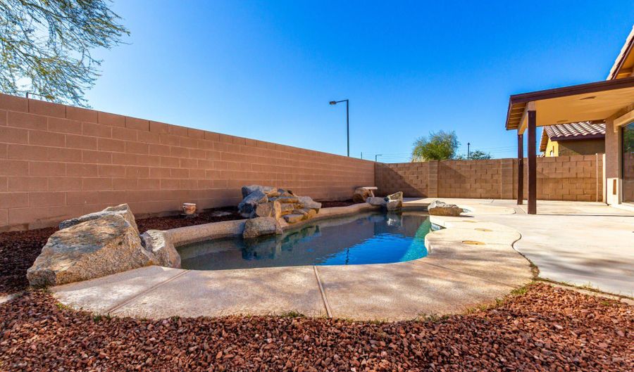 25049 W DOVE MESA Dr, Buckeye, AZ 85326 - 4 Beds, 2 Bath