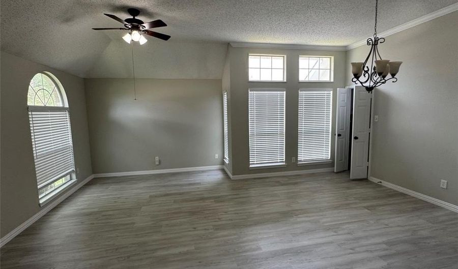 711 Cottonwood Bend Dr, Allen, TX 75002 - 4 Beds, 2 Bath