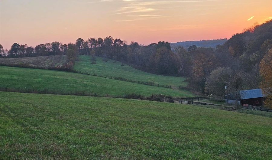 2945 Dry Fork Rd, Austin, KY 42123 - 3 Beds, 3 Bath