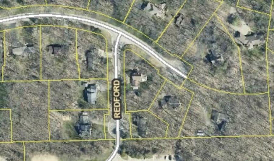 7358 SHEFFIELD Dr SE, Ada, MI 49301 - 3 Beds, 2 Bath