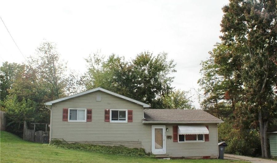 648 N Hartford Ave, Youngstown, OH 44509 - 3 Beds, 1 Bath