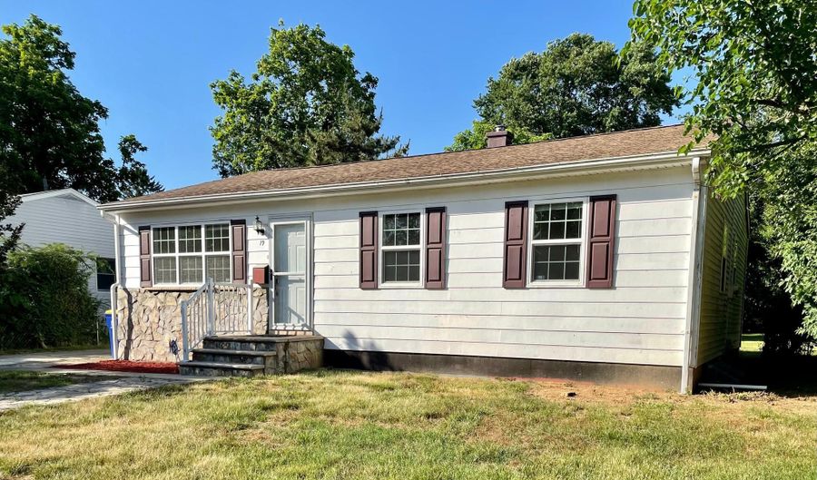 19 HICKORY Ln, Dover, DE 19904 - 3 Beds, 2 Bath