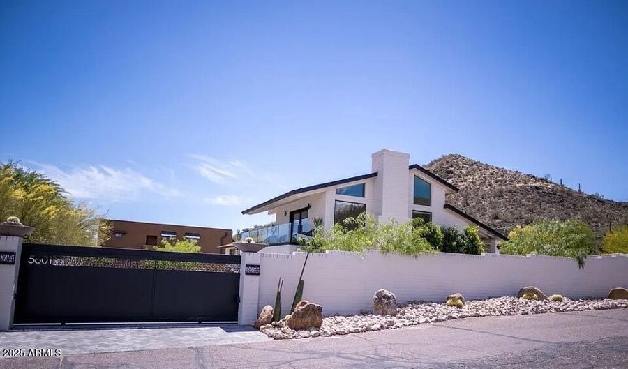 5801 E SURREY Dr, Cave Creek, AZ 85331 - 4 Beds, 3 Bath